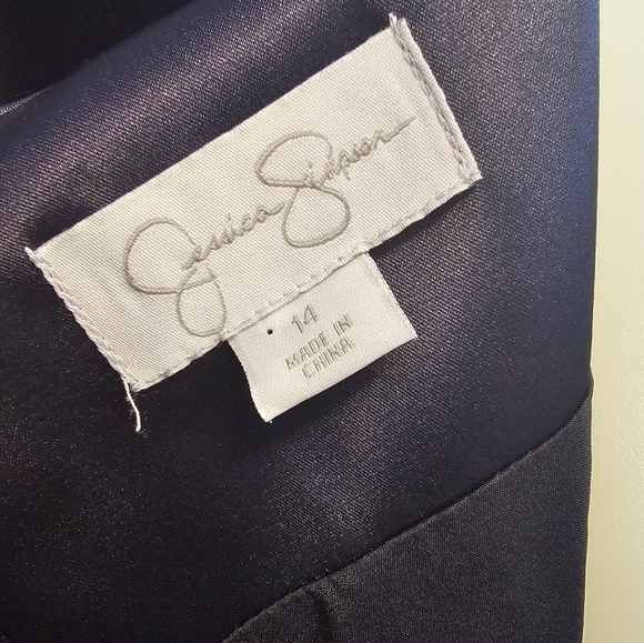 Jessica Simpson satin dress. Size 14 - Picture 4 of 6